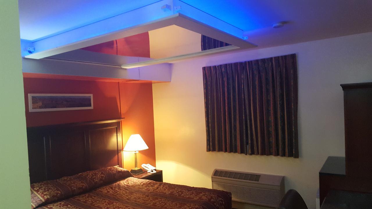 Royal Windsor Motel Exterior photo